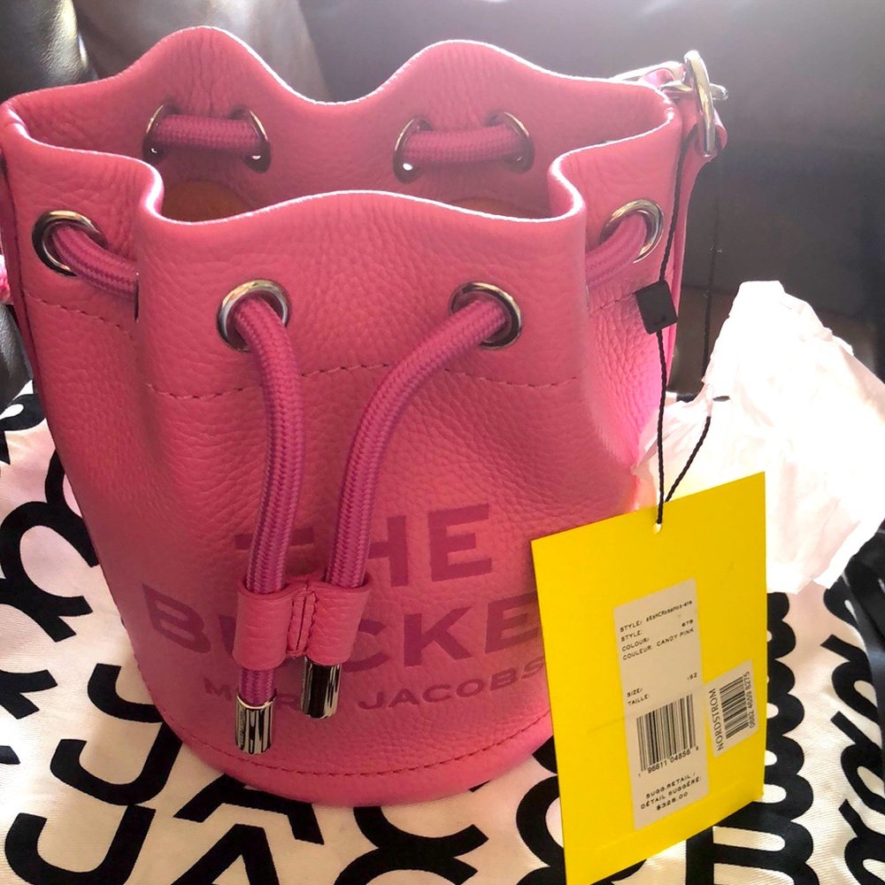 The Marc Jacobs Pink Leather Drawstring Bucket Bag w Strap!